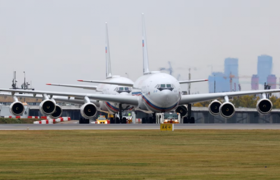 Sanksionet e detyrojnë Rusinë t'i rinxjerrë në përdorim avionët e epokës sovjetike