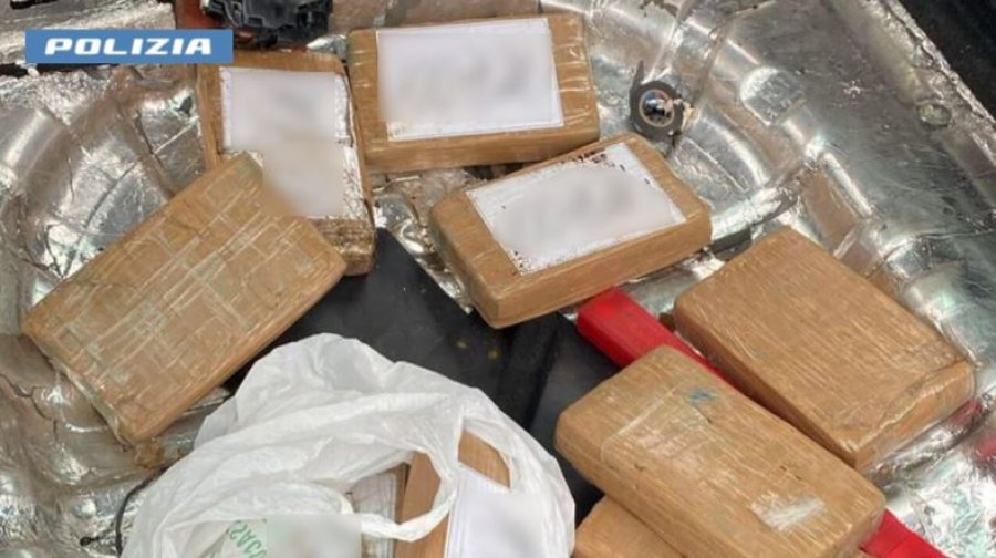 Shqiptari kapet me 30 kg kokainë në makinë, vlera miliona euro! Karabinierët hapën bagazhin dhe… 