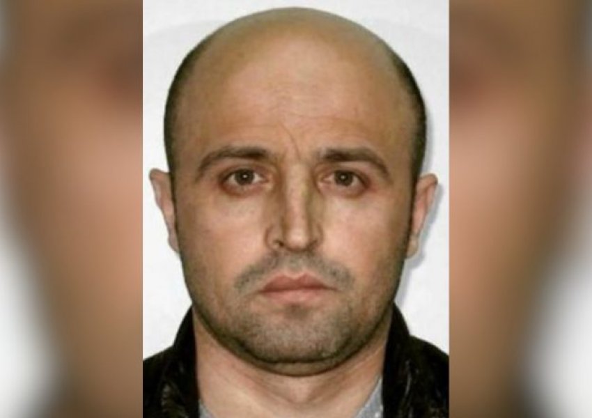 FOTO/ I dënuar me burgim të përjetshëm për 3 vrasje në Maqedoninë e Veriut, ja kush është 52-vjeçari i arrestuar në Tiranë