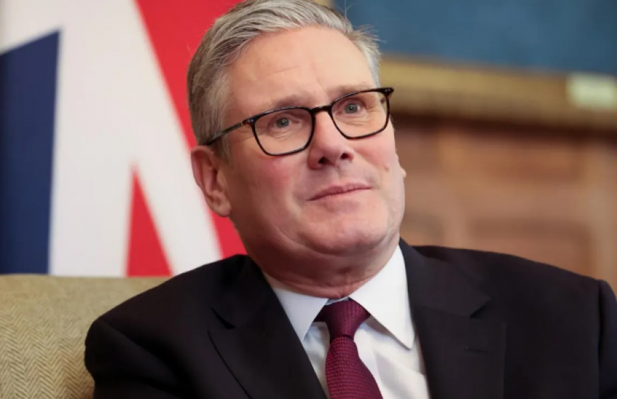 Starmer: Britania nuk do të zgjedhë mes SHBA-së dhe Kinës, vizitë historike në Pekin pas 8 vitesh