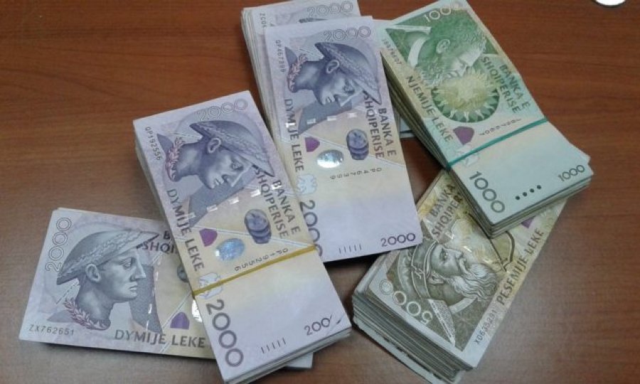 Kreditimi dhe blerjet e valutës nga BSH, oferta e Lekut po rritet me ritmet më të larta historike