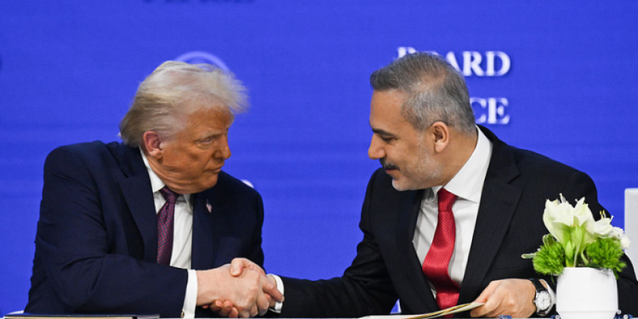 Euractiv: Athina e shqetësuar nga Bordi i Paqes i Trumpit