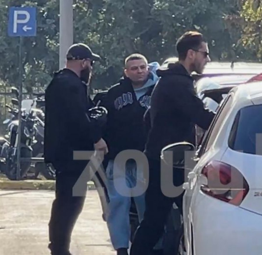 EMRI-FOTO/ Një tjetër shqiptar plagoset me thikë në burgjet greke
