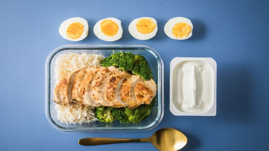 Proteinat janë shumë në modë. Por sa ju nevojiten në të vërtetë?