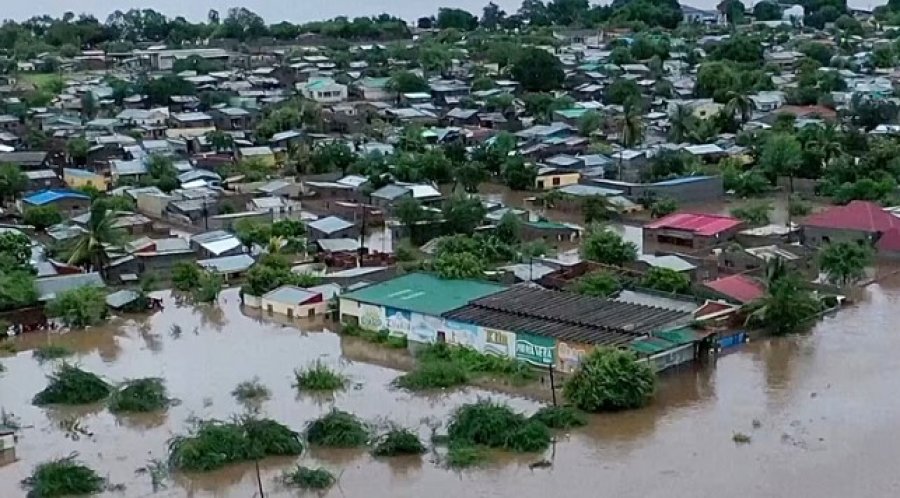 Përmbytje vdekjeprurëse në Afrikën Jugore, mbi 100 viktima