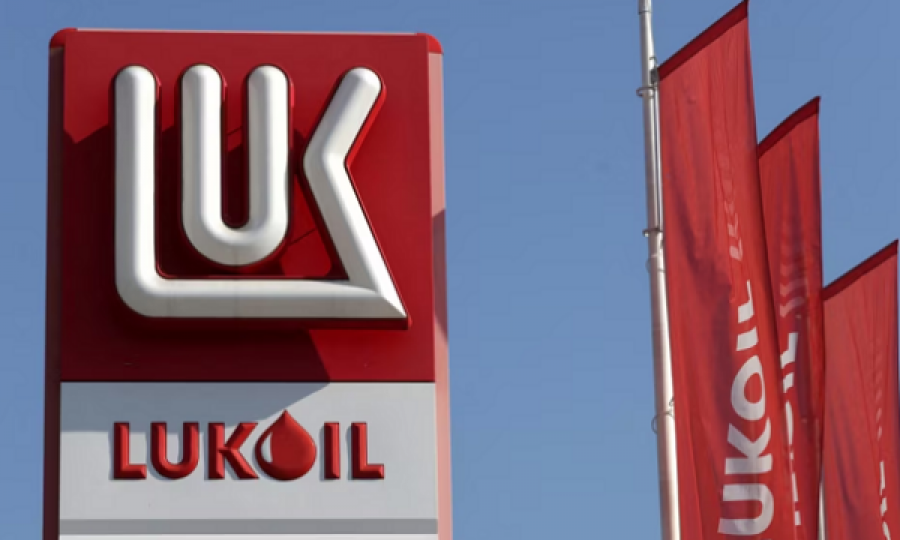 Firma amerikane Carlyle arrin marrëveshjet për t’i blerë asetet globale të Lukoilit rus
