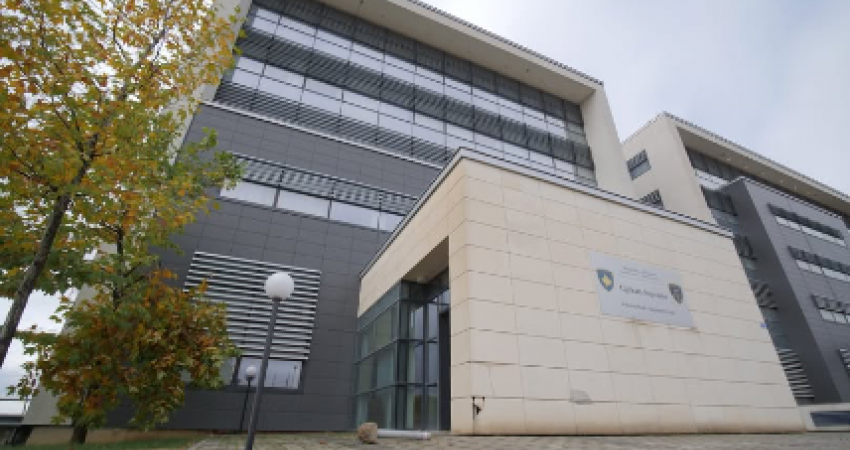 Refuzohet padia e KOSTT-it ndaj ZRRE-së, vërtetohet vendimi i Gjykatës Komerciale