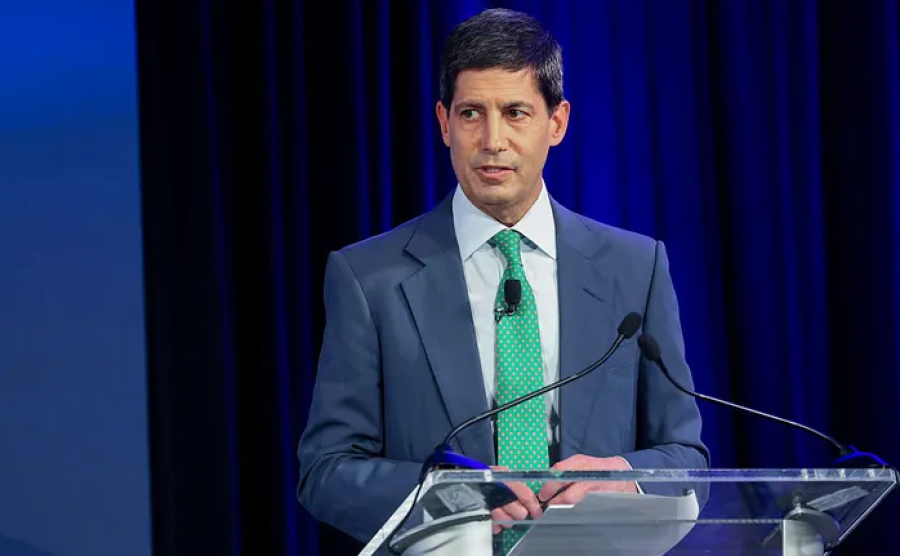 Trump e nominoi si kryetar të Rezervës Federale/ Kush është Kevin Warsh?