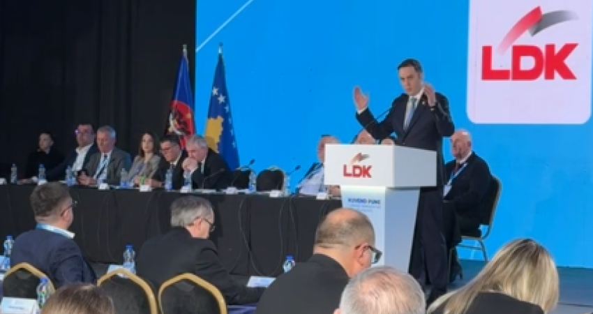 Lumir Abdixhiku mbetet kryetar i LDK-së, delegatët s’ia pranojnë dorëheqjen