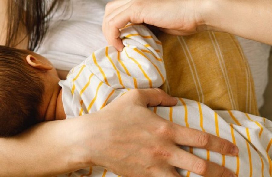 Ushqyerja me gji lidhet me uljen e simptomave të ADHD-së tek fëmijët e vegjël