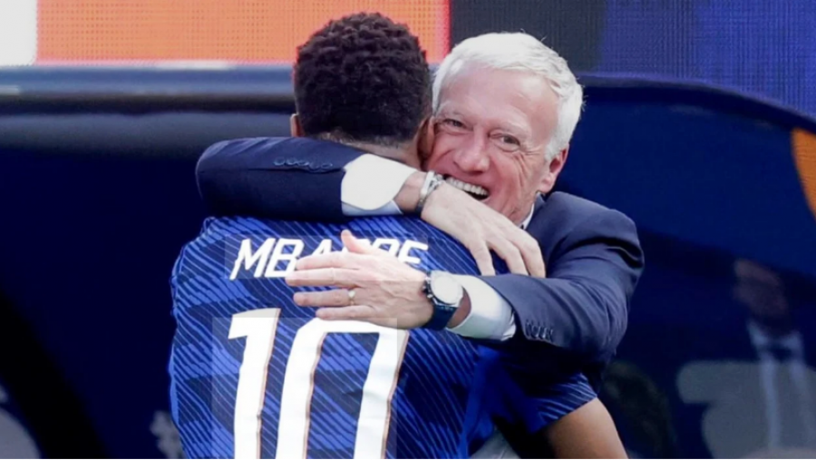 Deschamps sfidon kritikët  Gjejini të metat e kësaj France 