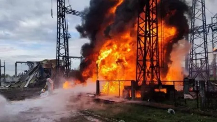 Sulmet ajrore ruse goditën pikat e karburantit në rajonin Dnipropetrovsk të Ukrainës