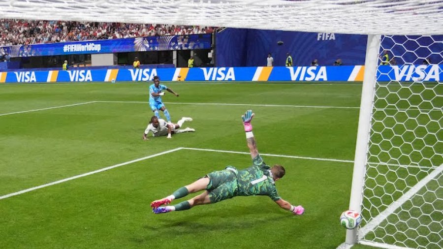 VIDEO/ Anglia pëson gol pas 7 minutash, Kongo trondit ‘Tre Luanët’