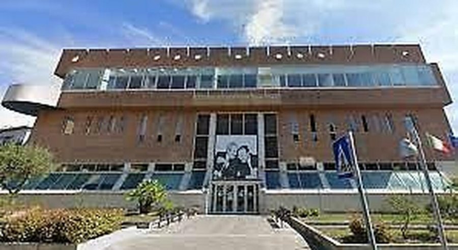 71-vjeçari shqiptar e preku te të pasmet teksa fotografonte perëndimin e diellit, e reja e hedh ne gjyq