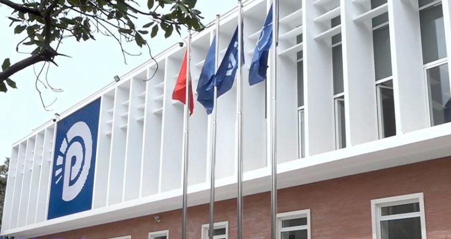 Zgjidhet Kryesia e re e PD/ 60% gra, vajza dhe të rinj nën 35 vjeç, 14 nga 20 anëtarët e zgjedhur janë për herë të parë  