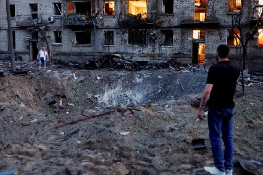 Rusia sulmon me dronë dhe raketa Kievin, raportohet për të paktën 13 persona të vrarë