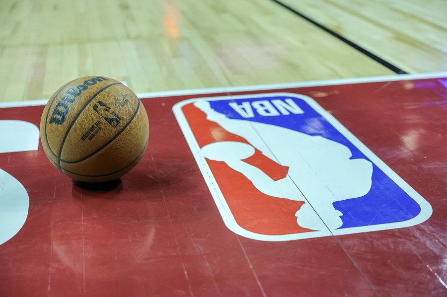 NBA do të testojë sensorin në top dhe vetëm një gjuajtje të lirë në Summer League