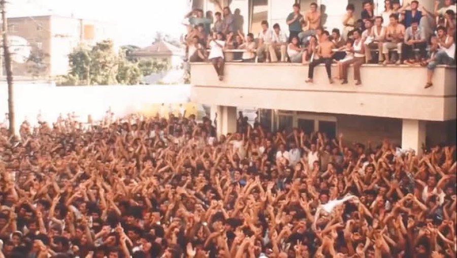 Berisha kujton kryengritjen e 2 korrikut 1990: Goditi rëndë dhe bëri të pashpresë diktaturën komuniste në Tiranë