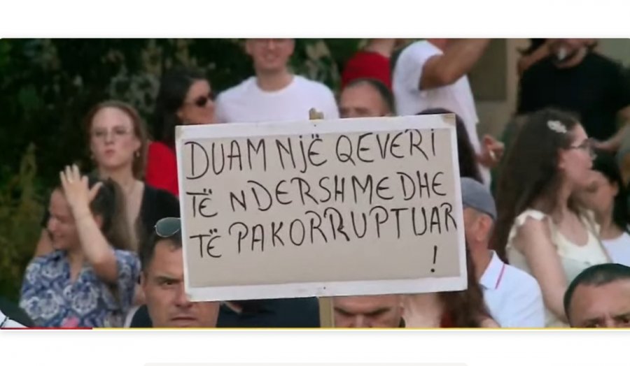'Rama jepe dorëheqjen', revolta qytetare në ditën e 34-të, nis protesta kundër qeverisë