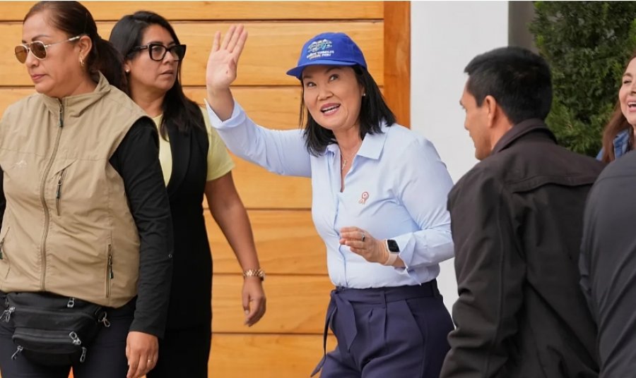 Kandidatja konservatore Keiko Fujimori fiton zgjedhjet presidenciale të Perusë në balotazh