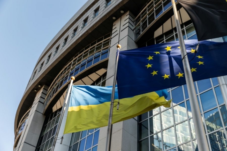 Zyrtarët polakë: Ukraina e di se nuk duhet të lavdërojë kriminelët për t'u anëtarësuar në BE, ashtu siç bëri Kroacia më parë