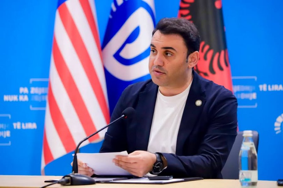 4 korriku i sheshit të lirisë, dhe 4 korriku i patronazhistëve me profile false!