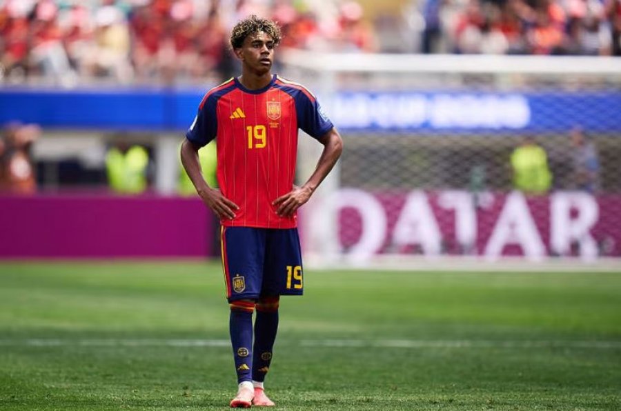 Nga Yamal te Cristiano Ronaldo, polemikat që nxjerrin zbuluar çmimet e FIFA-s