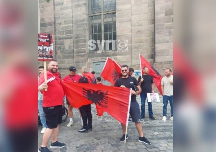 Diaspora proteston sërish në Nuremberg kundër Ramës, në mbështetje të protestës në Tiranë