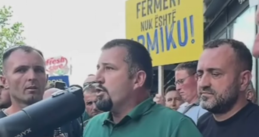 Fermerët kërkojnë ndalimin e importeve dhe rifillimin e grumbullimit të qumështit