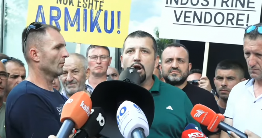 Ka nisur takimi i ministrit Muja me përfaqesuesit e qumështarëve