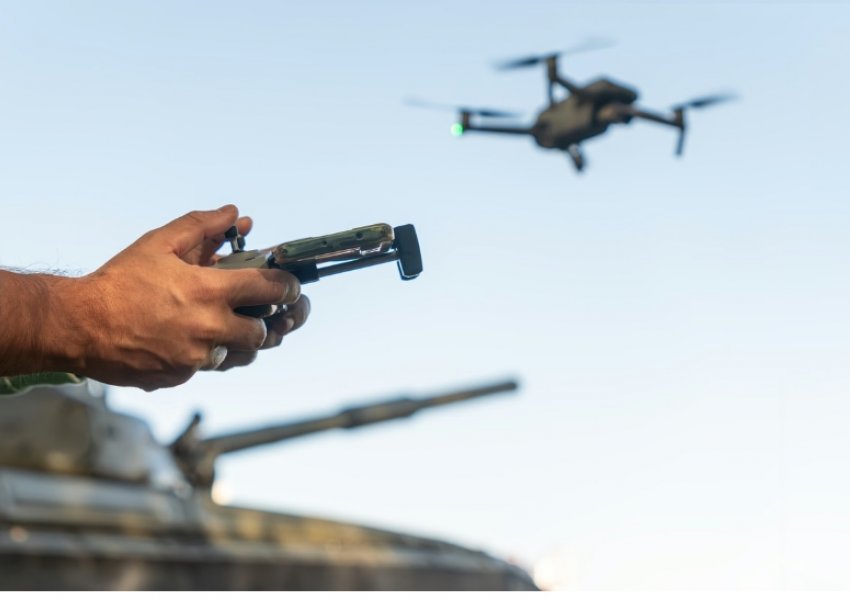 Ukraina kreu një sulm masiv me dron ndaj Rusisë, një rafineri nafte u godit përsëri