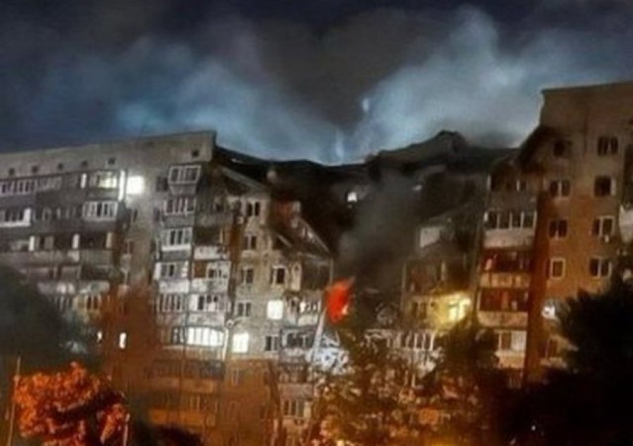 Natë terrori në Kiev/ Rusia lëshon breshëri raketash, tetë të vrarë dhe 24 të plagosur