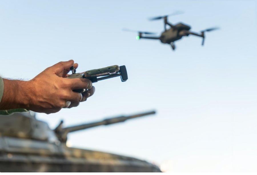 Ukraina kreu një sulm masiv me dron ndaj Rusisë, një rafineri nafte u godit përsëri