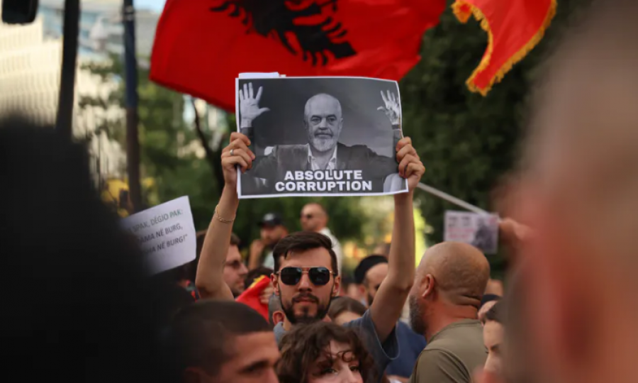 Transmetuesi publik belg: Rama i akuzuar për korrupsion, manipulim zgjedhor dhe favorizim të njerëzve të afërt