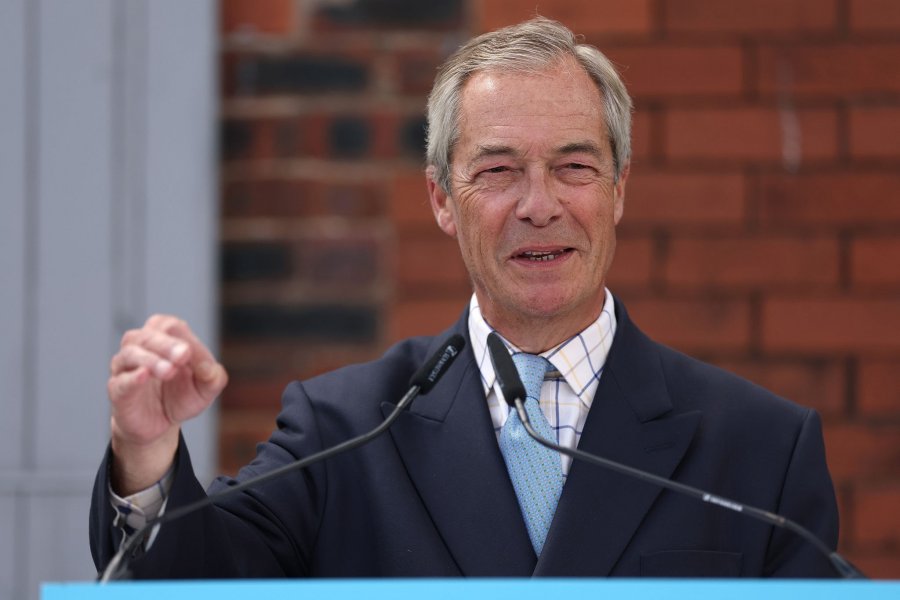 E papritur në Britani, Farage dorëhiqet si deputet