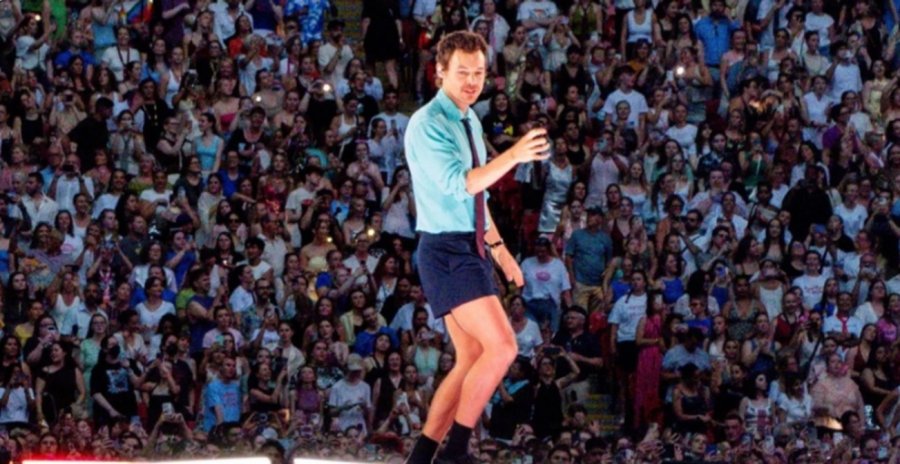 harry-styles-thyen-rekordin-e-coldplay-ne-wembley-me-12-koncerte