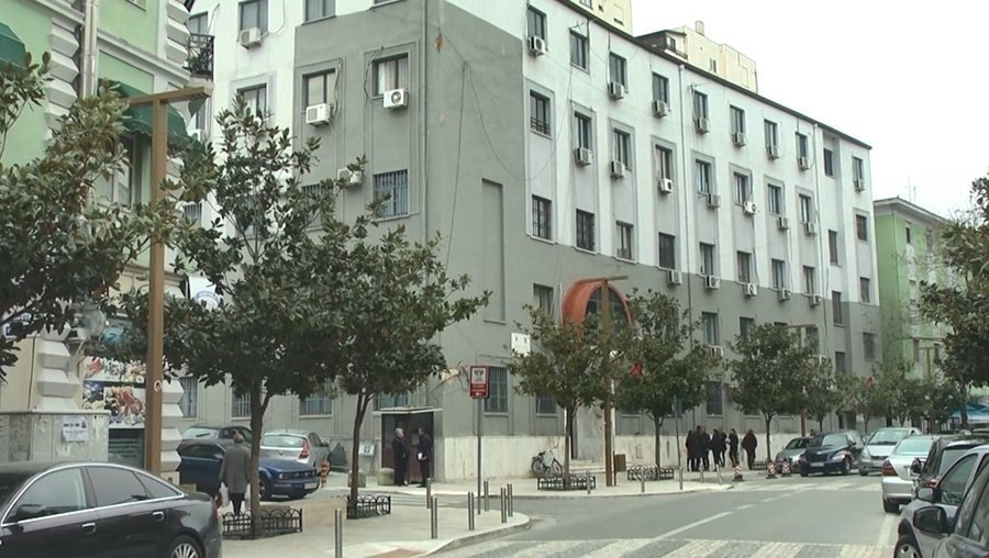 Sekuestrohen 53 mijë m2 tokë/ Gjykata e Durrësit jep masa e sigurisë për 12 personat e ASHK-së
