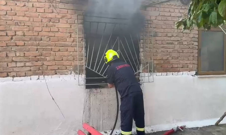 VIDEO  Detaje të reja nga zjarri në Korçë  pronari i shtëpisë ia vuri vetë flakën