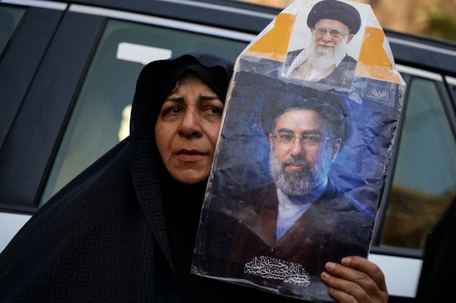 lideri-suprem-i-iranit-hakmarrja-per-ali-khamenein-eshte-e-pashmangshme
