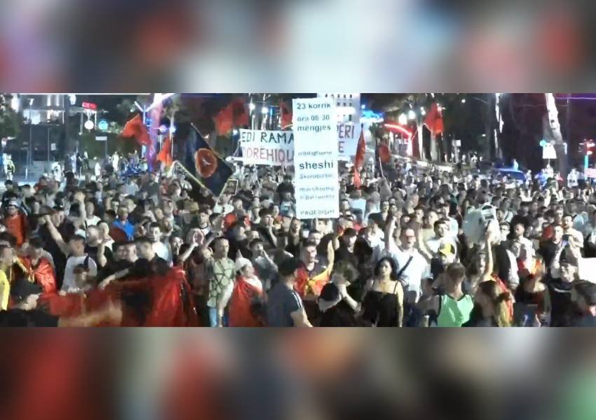 Mbyllet protesta e 43-të kundër Ramës, qytetarët: Të hënën kallëzim në SPAK ndaj kreut të Policisë 
