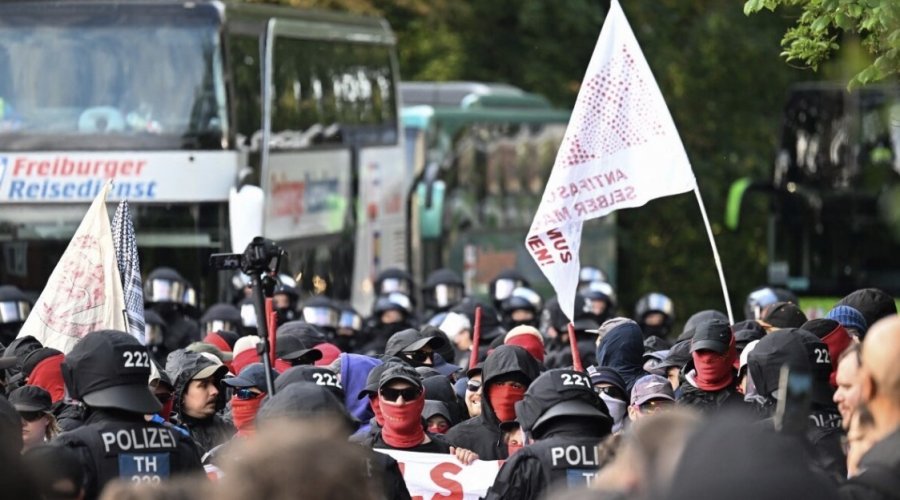 fundi-i-hidhur-i-identitetit-antifashist-te-gjermanise