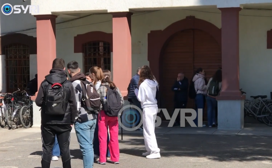 SYRI TV  Eksodi zbraz shkollat  114 mijë nxënës më pak në një dekadë