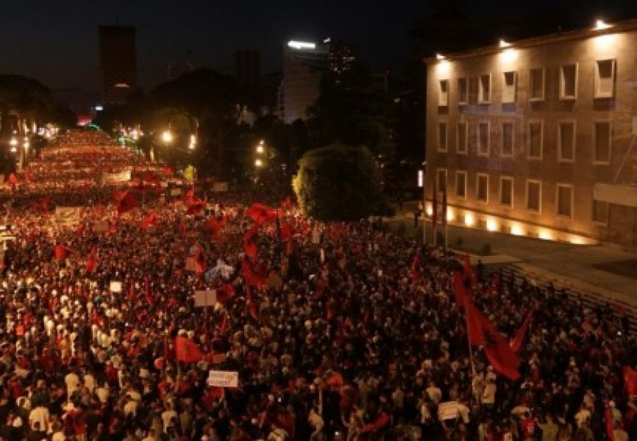 Sot protesta e 43-të kundër qeverisë, shqiptarët kërkojnë dorëheqjen e Ramës
