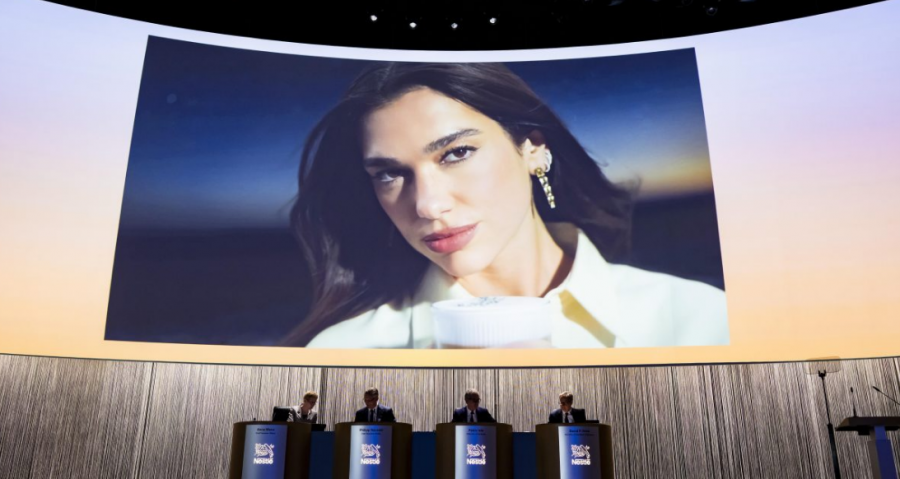 dua-lipa-pro-protestave-media-e-brukselit-zeri-i-duhur-ne-kohen-e-duhur-kunder-qeverise-se-rames