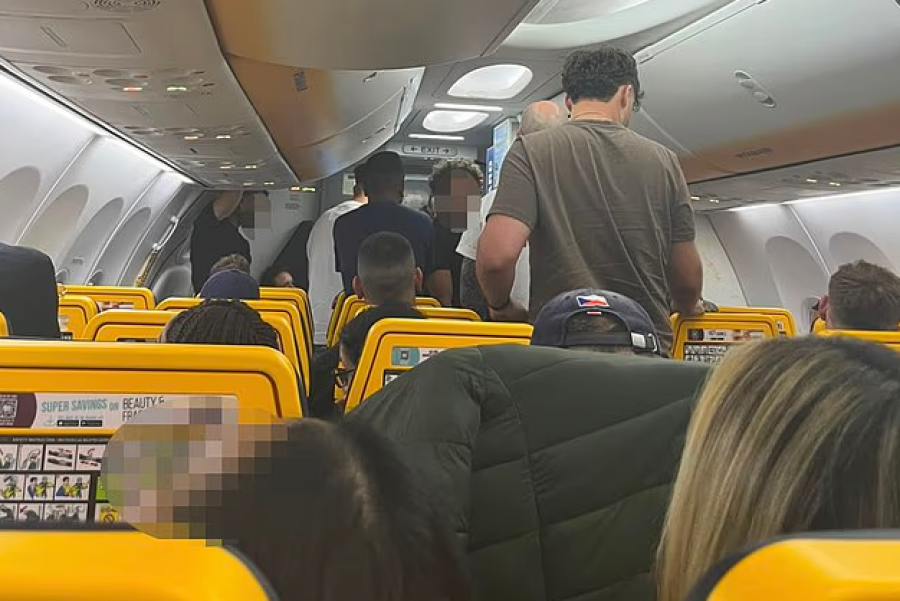 ‘Ishte një çmenduri’/ Si u kthye fluturimi drejt Tiranës në një makth që zgjati 12 orë