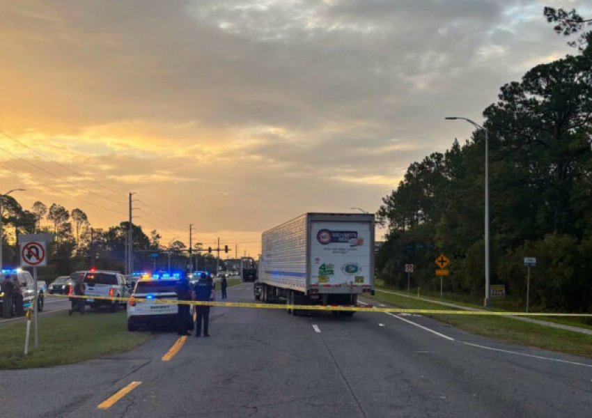 Florida/ 28-vjeçari meksikan përplaset për vdekje nga kamioni teksa tentonte t’i shmangej kontrollit të ICE 