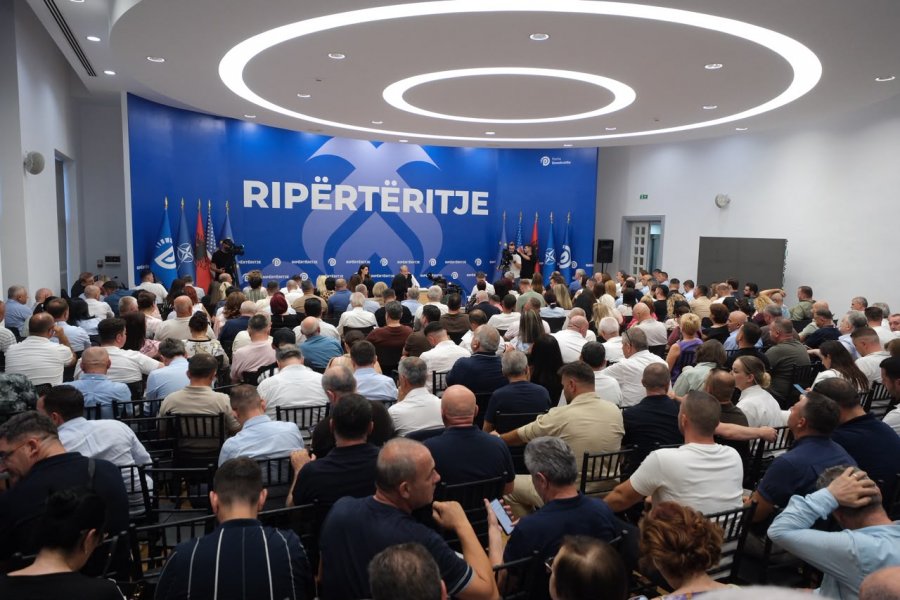 Gara për Nënkryetar të Partisë Demokratike/ Kryedemokrati Sali Berisha lexon EMRAT e kandidatëve