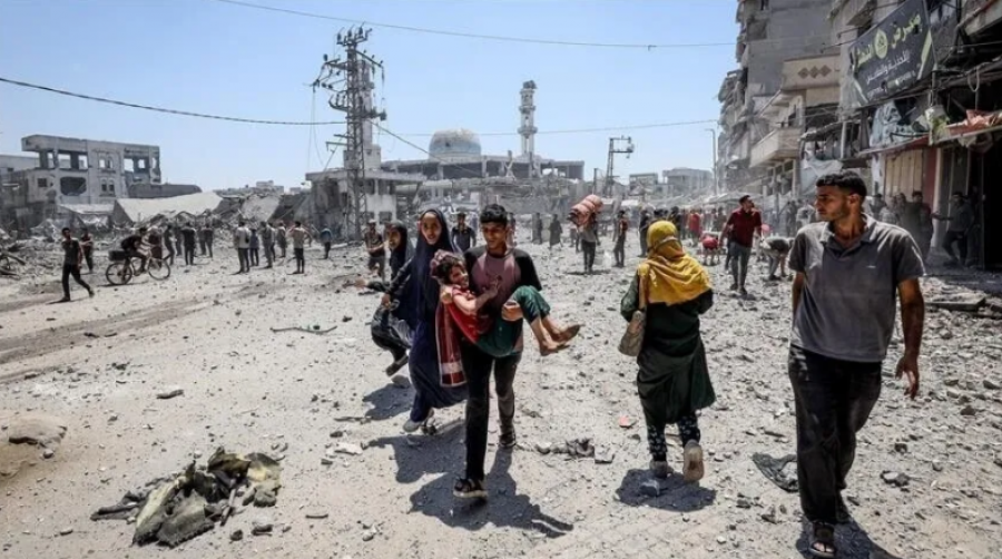 Sulmet izraelite në Gaza vrasin një familje me 3 anëtarë dhe plagosin 9 të tjerë
