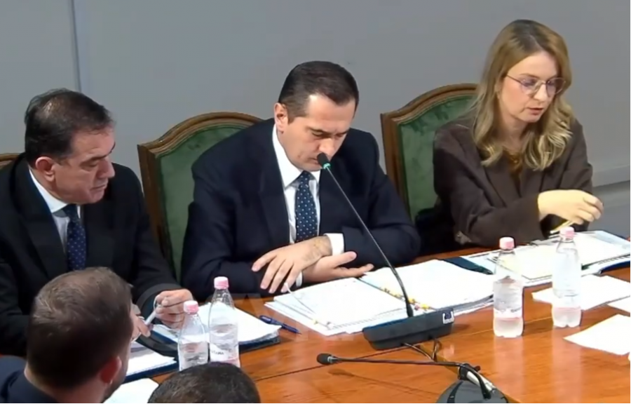 kush-shkoi-ne-aruba-deputeti-i-pd-kerkon-emrat-e-politikaneve-braho-ceshtja-ne-hetim