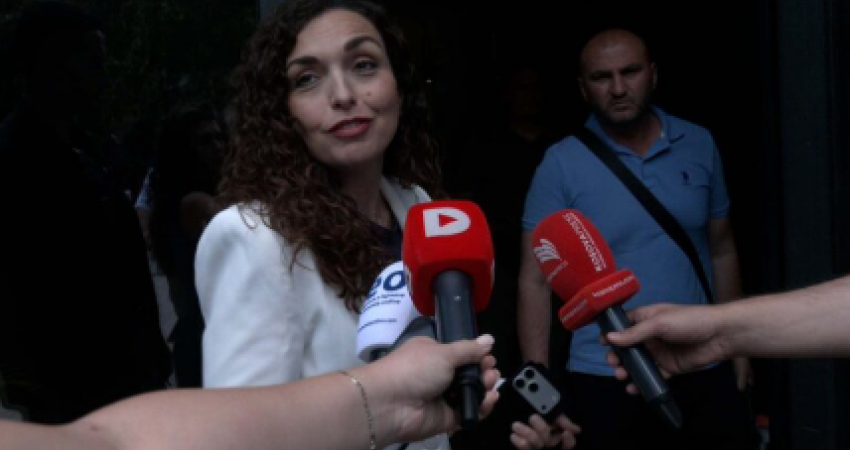 Vjosa Osmani nuk deklarohet pas takimit në LDK